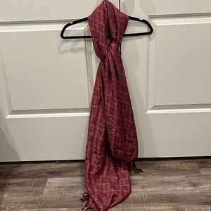 Beautiful scarf can double as a shawl - pink/ deep purple